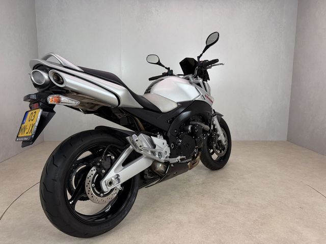 suzuki - gsr-600