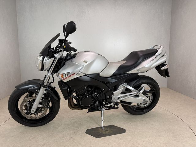 suzuki - gsr-600