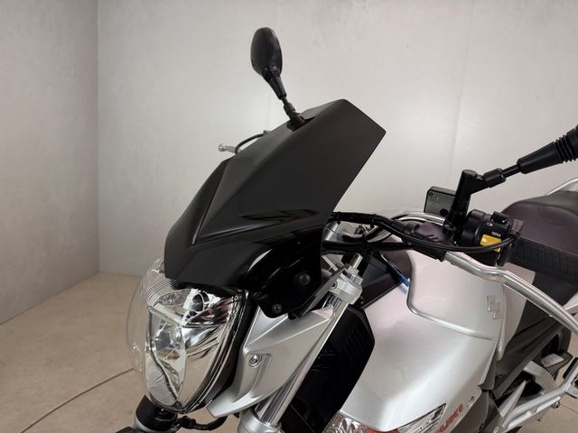 suzuki - gsr-600