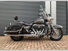 HARLEY-DAVIDSON ROAD KING CLASSIC FLHRC