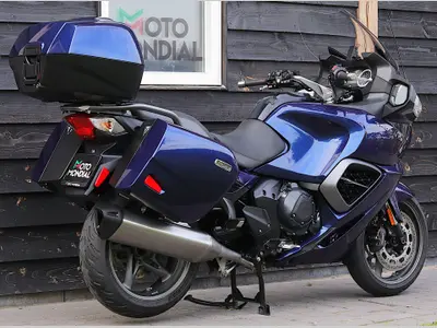 TRIUMPH TROPHY 1215 SE – foto 2