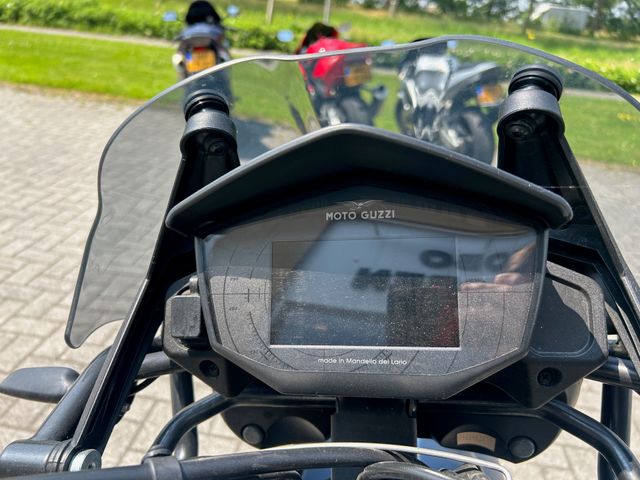 moto-guzzi - v-85-tt