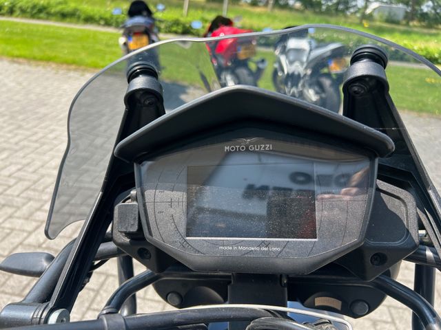 moto-guzzi - v-85-tt