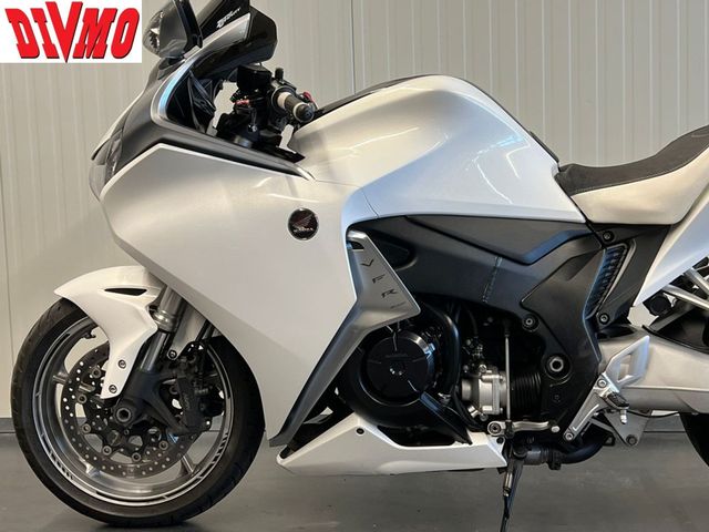 honda - vfr-1200-f