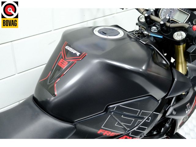suzuki - gsr-750