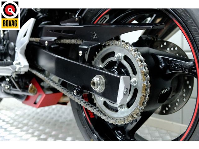 suzuki - gsr-750