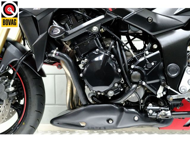 suzuki - gsr-750