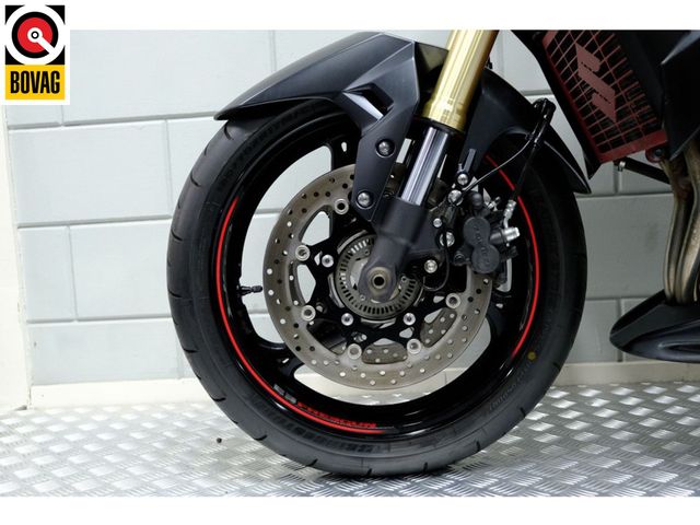 suzuki - gsr-750