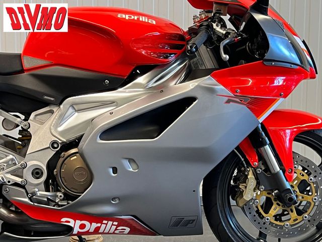 aprilia - rsv-1000-r
