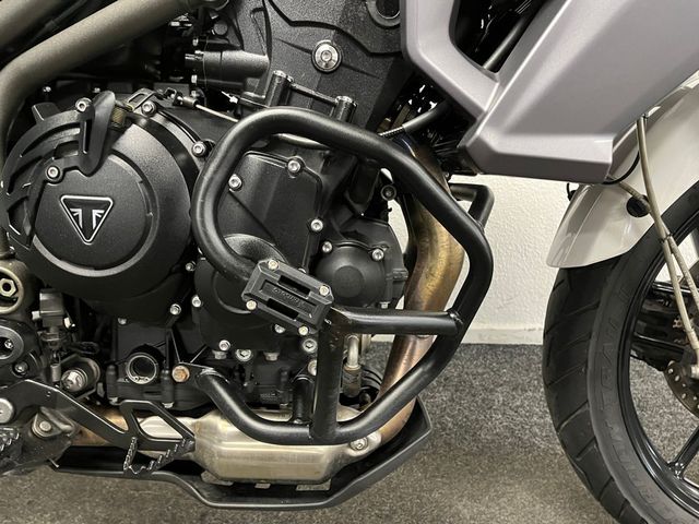 triumph - tiger-800-xrx
