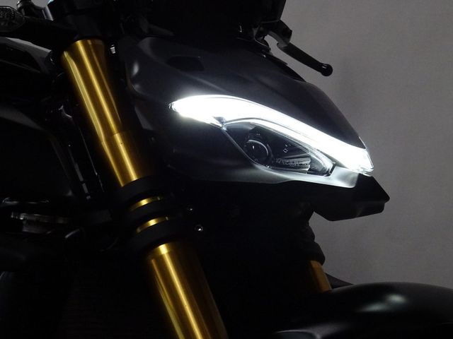 ducati - streetfighter-v4s