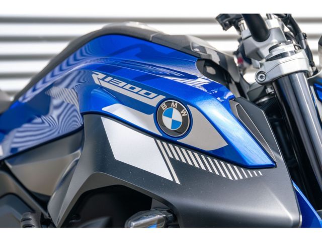 bmw - r-1300-r