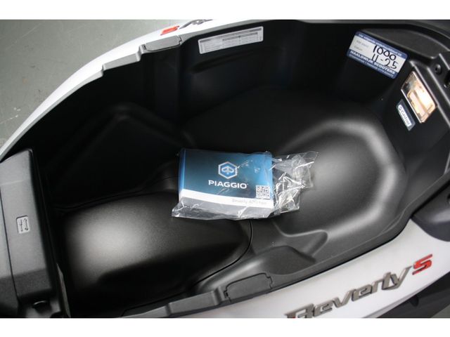 piaggio - new-beverly-400-hpe