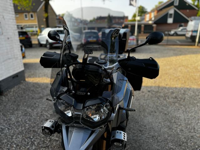 triumph - tiger-explorer