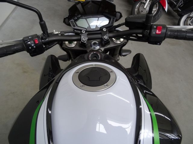 kawasaki - z-800-abs