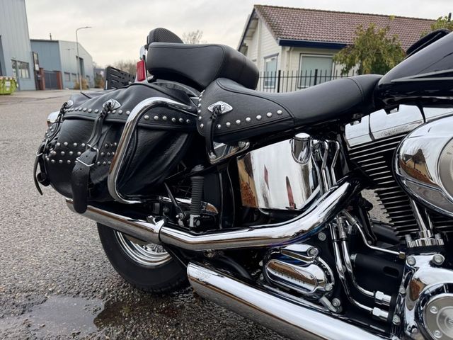 harley-davidson - heritage-softail