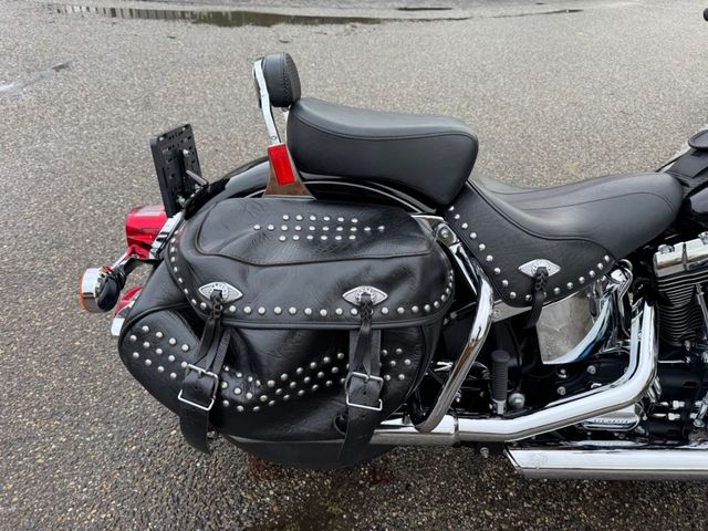 harley-davidson - heritage-softail