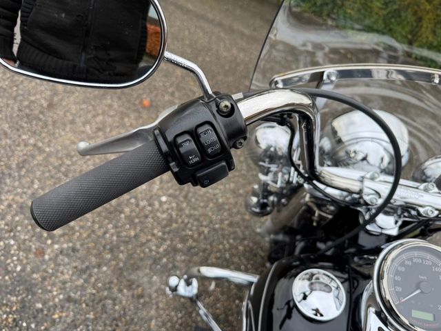 harley-davidson - heritage-softail