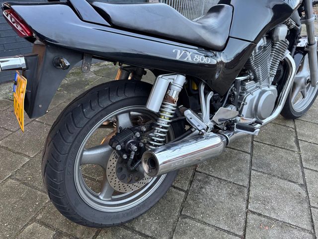 suzuki - vx-800