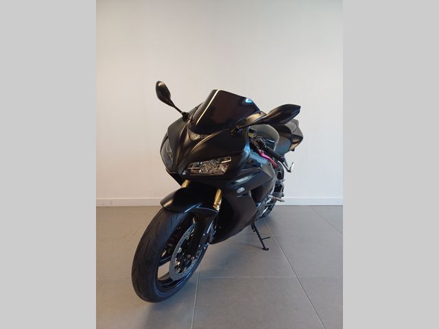 honda - cbr-1000-rr-fireblade