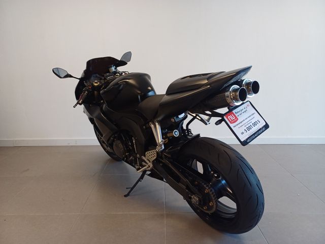 honda - cbr-1000-rr-fireblade