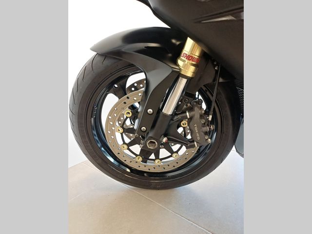 honda - cbr-1000-rr-fireblade