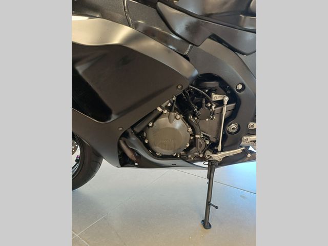 honda - cbr-1000-rr-fireblade