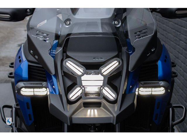 bmw - r-1300-gs-adventure-trophy