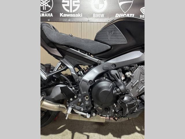 yamaha - mt-09-y-amt