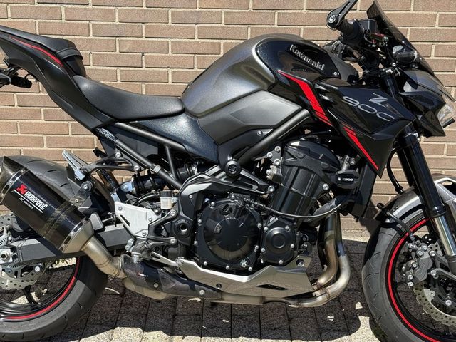 kawasaki - z900