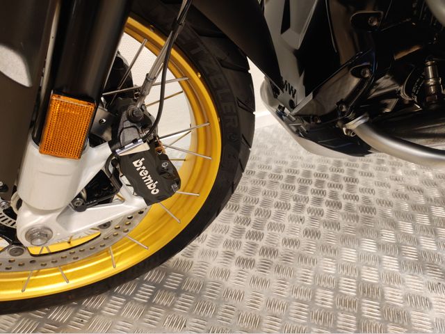 bmw - r-1250-gs-adventure