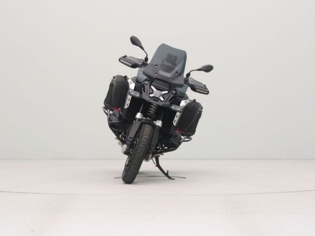 bmw - r-1300-gs-adventure-triple-black