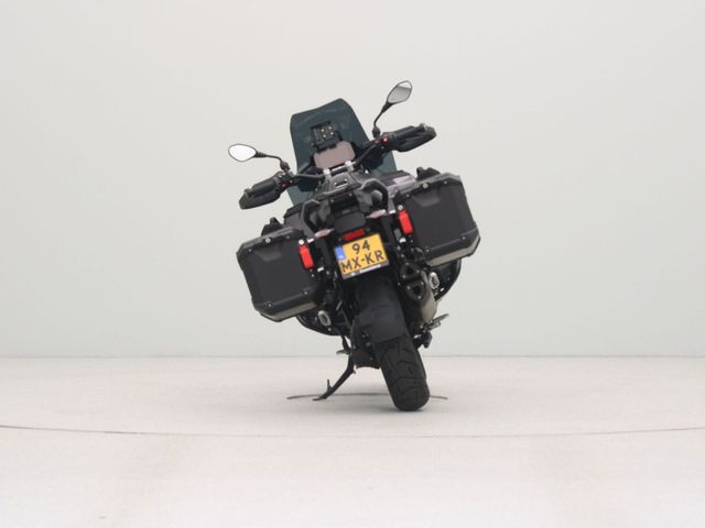 bmw - r-1300-gs-adventure-triple-black