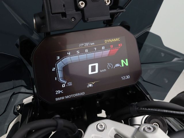 bmw - r-1300-gs-adventure-triple-black