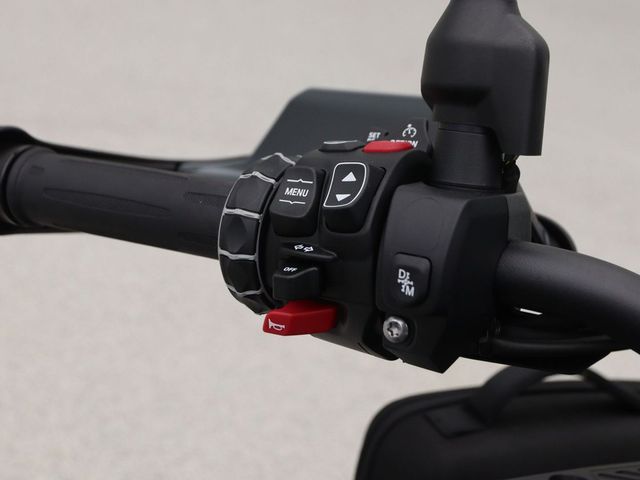 bmw - r-1300-gs-adventure-triple-black