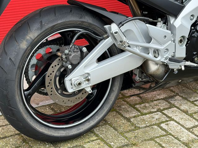 suzuki - gsr-600
