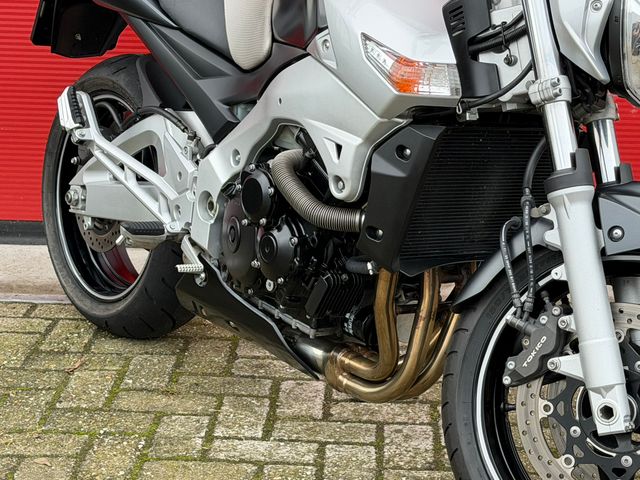 suzuki - gsr-600