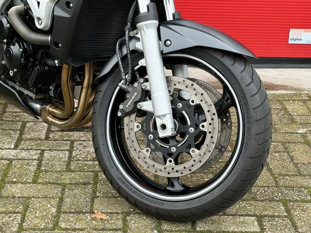 suzuki - gsr-600