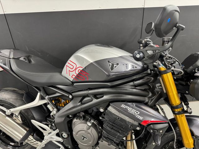 triumph - speed-triple-1200-rs