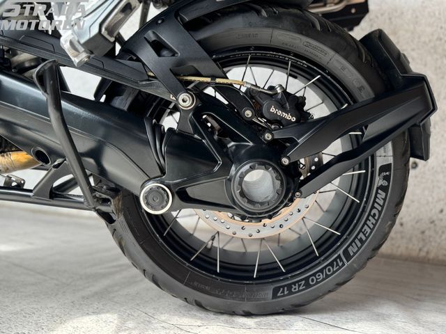bmw - r-1200-gs-adventure-triple-black