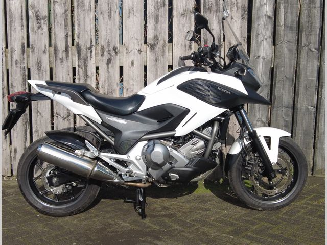 honda - nc-700-x-dct