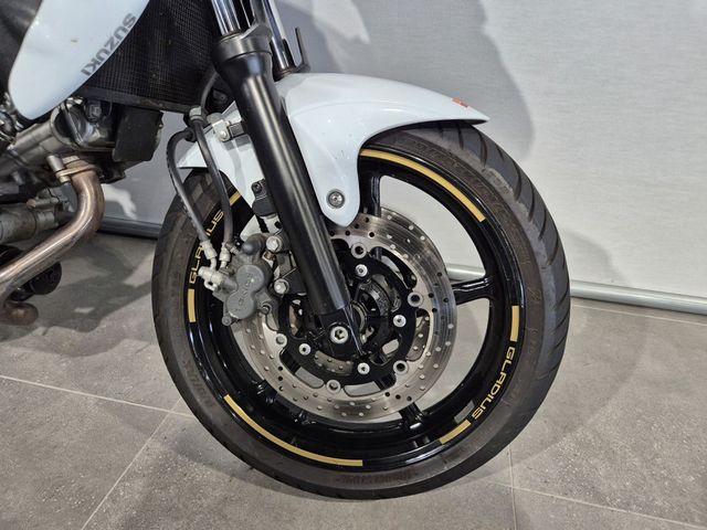 suzuki - gladius