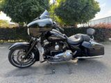 HARLEY-DAVIDSON STREET GLIDE SPECIAL FLHXS