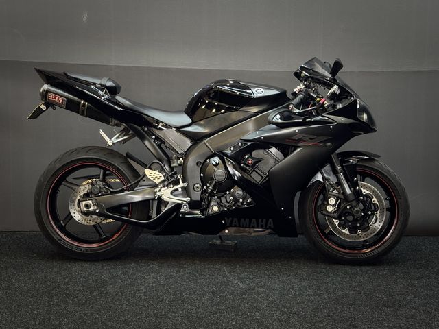 yamaha - yzf-r1