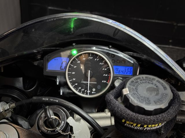yamaha - yzf-r1