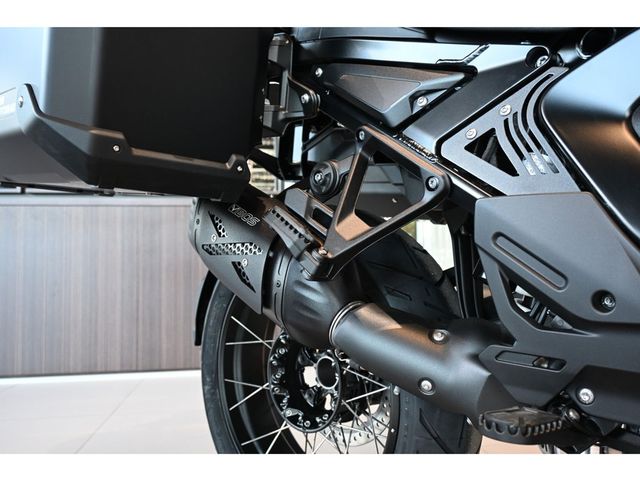 bmw - r-1300-gs-adventure