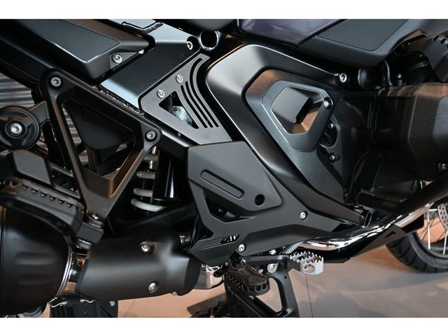 bmw - r-1300-gs-adventure