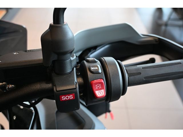 bmw - r-1300-gs-adventure