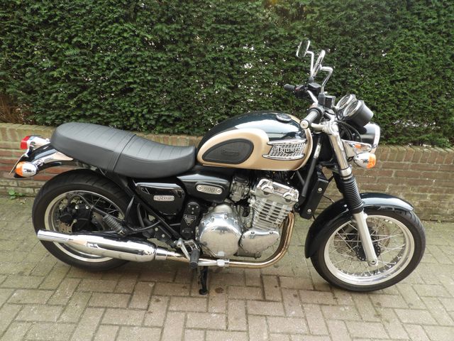triumph - thunderbird
