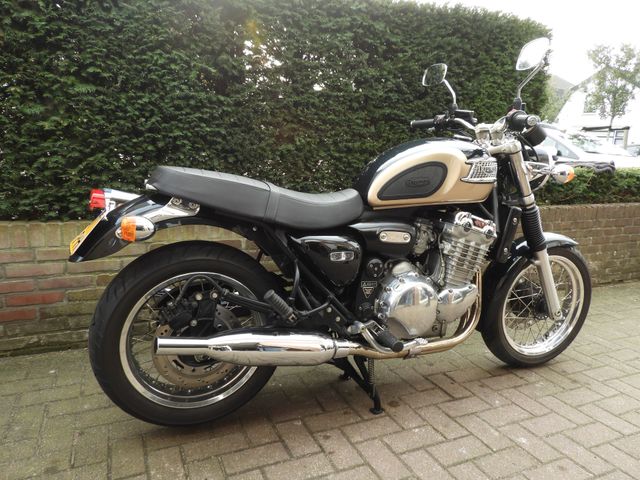 triumph - thunderbird